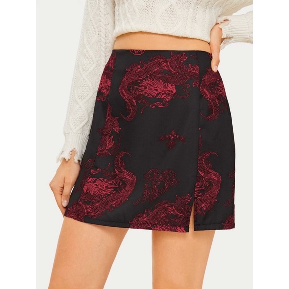 SHEIN Dresses & Skirts - Dragon Slit Hem Mini Skirt
